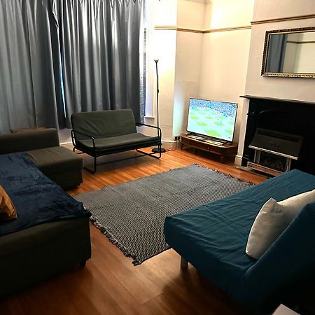 Fishponds Lodge ブリストル エクステリア 写真