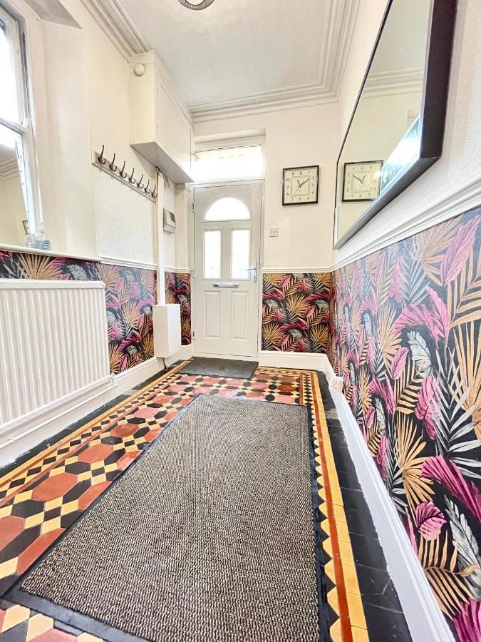 Fishponds Lodge ブリストル エクステリア 写真